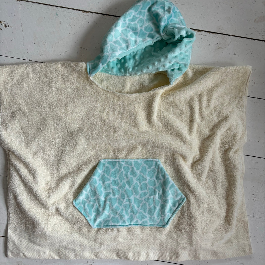 Kid towel poncho mint spot